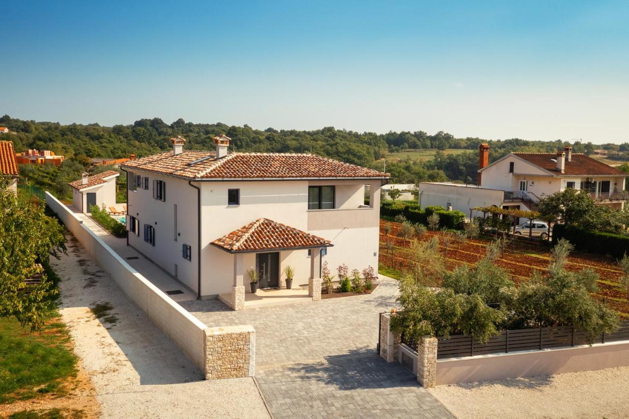 Villa Rozhica สเวตวินเชนัต ภายนอก รูปภาพ